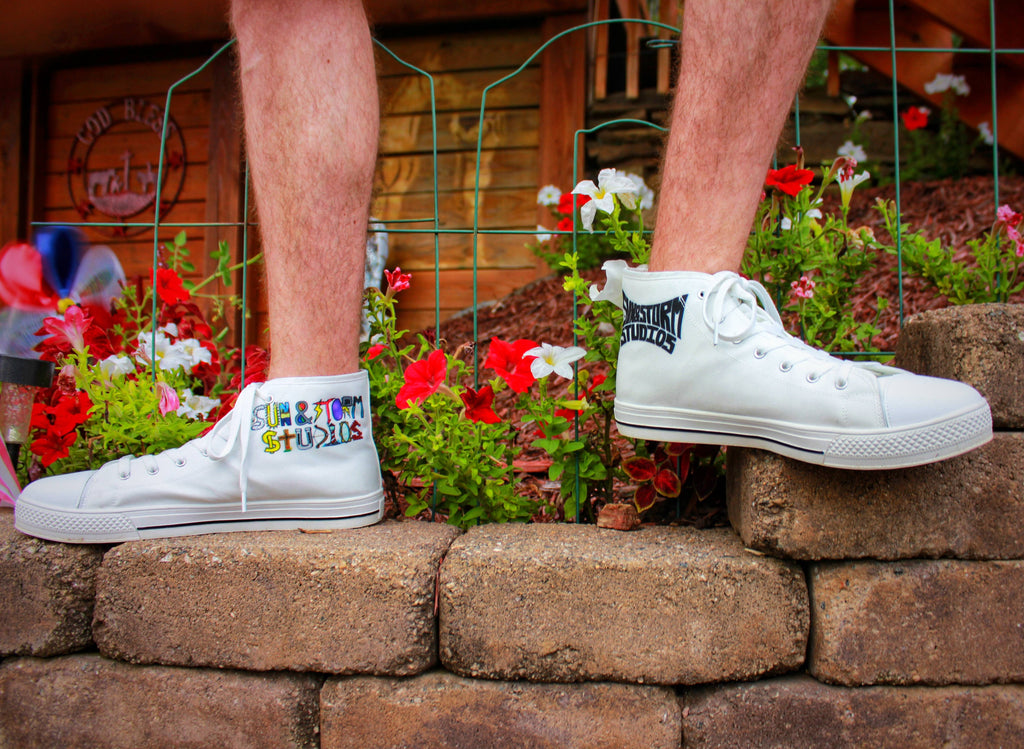 Issue 1 : Multi Logo High Top Sneakers