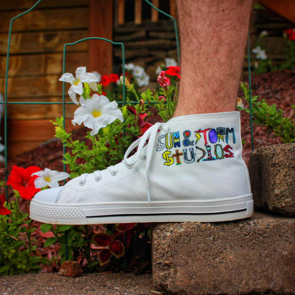 Issue 1 : Multi Logo High Top Sneakers