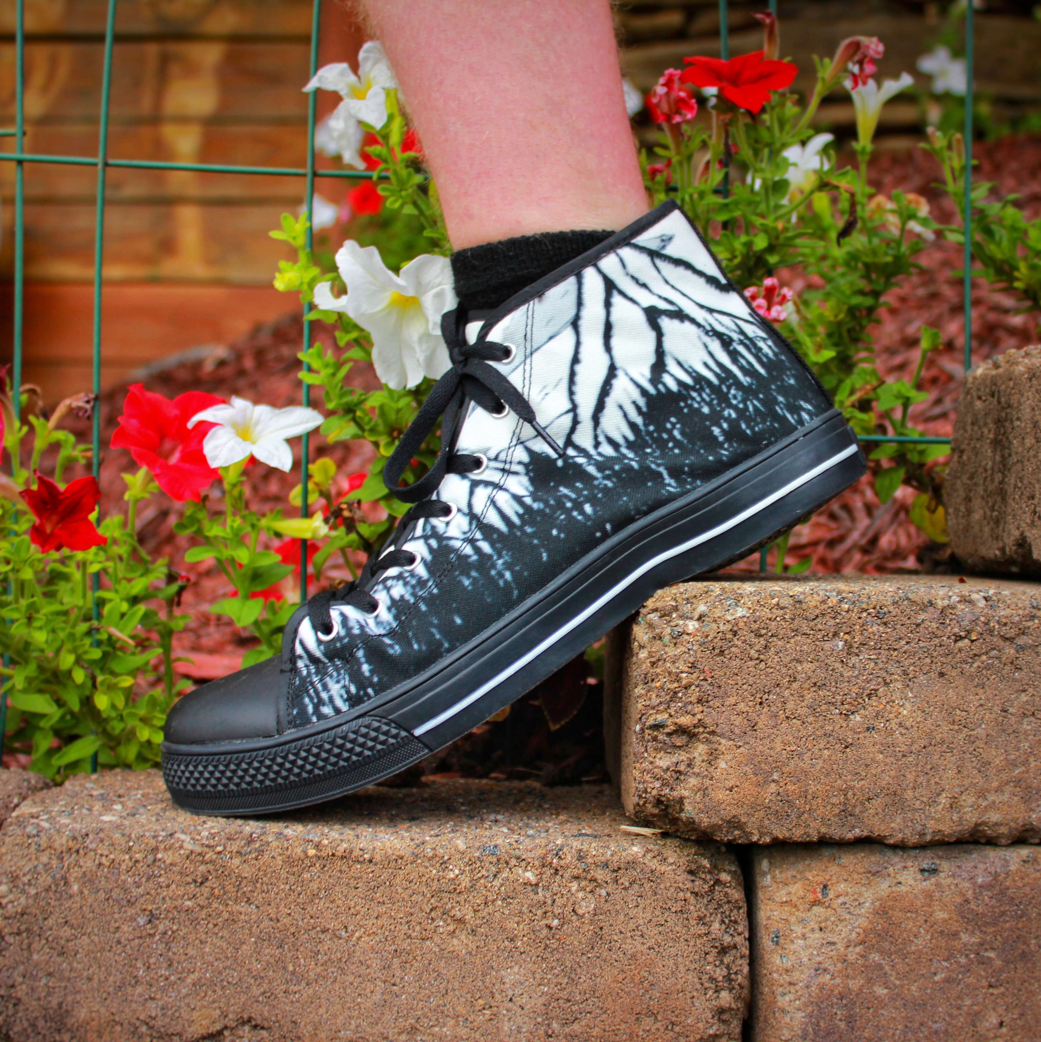 Issue 1 : Multi Logo High Top Sneakers