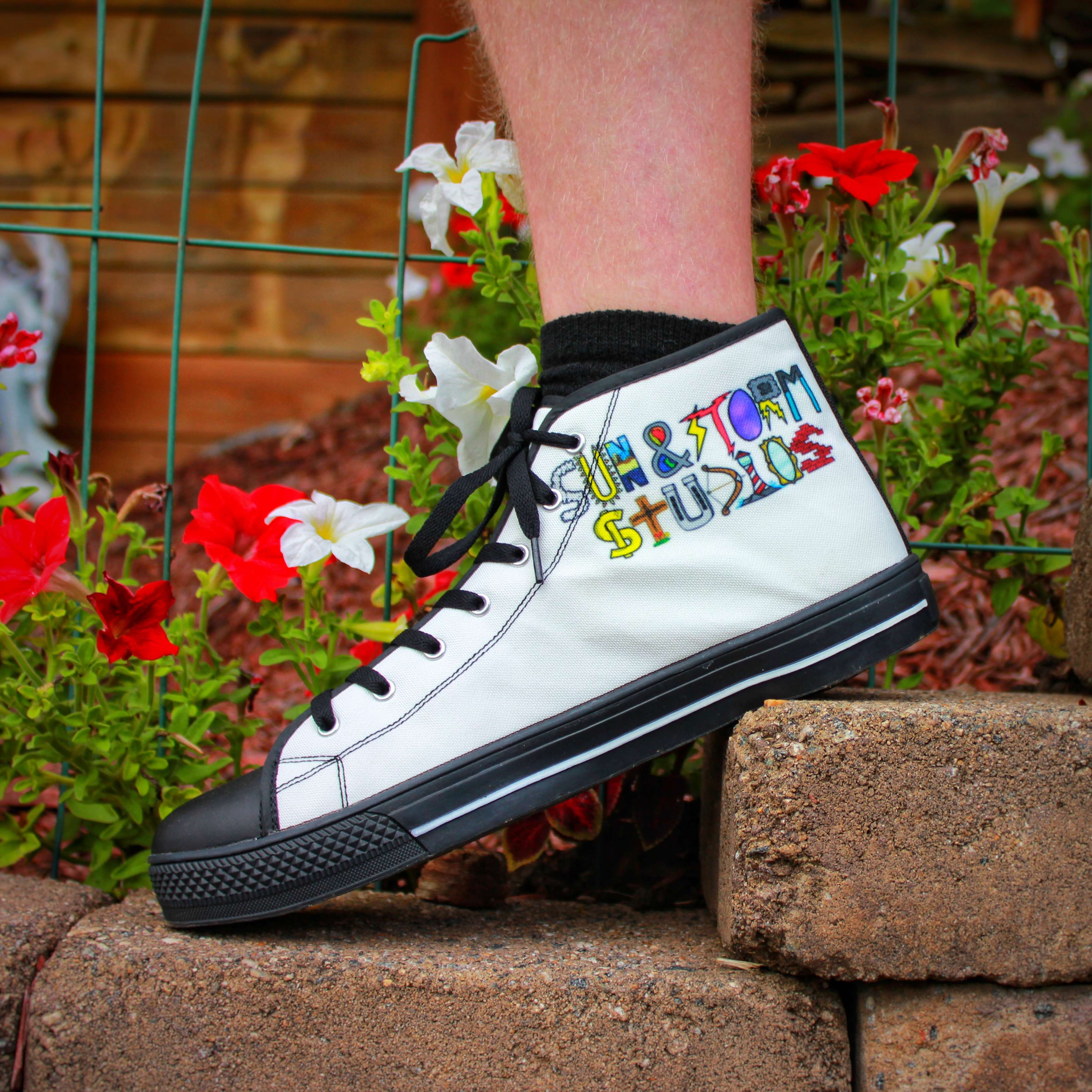 Issue 1 : Multi Logo High Top Sneakers